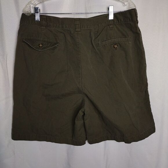 Eddie Bauer shorts  - Picture 2 of 4